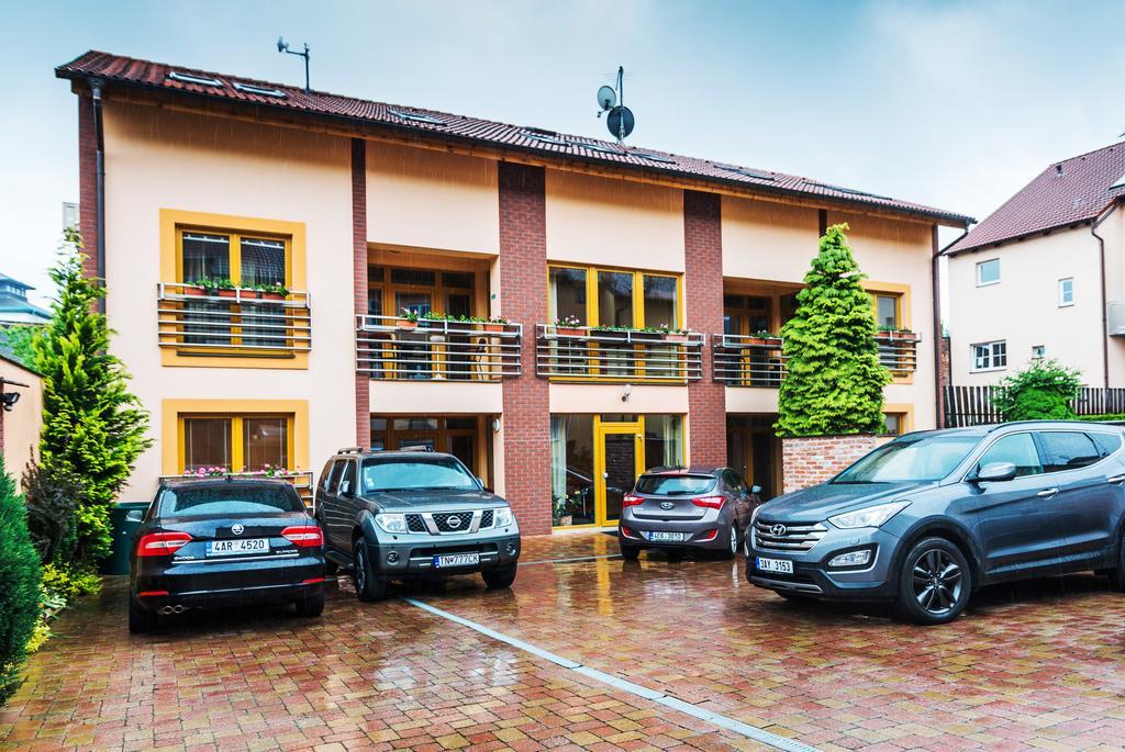 Hotel City Pardubice Quarto foto