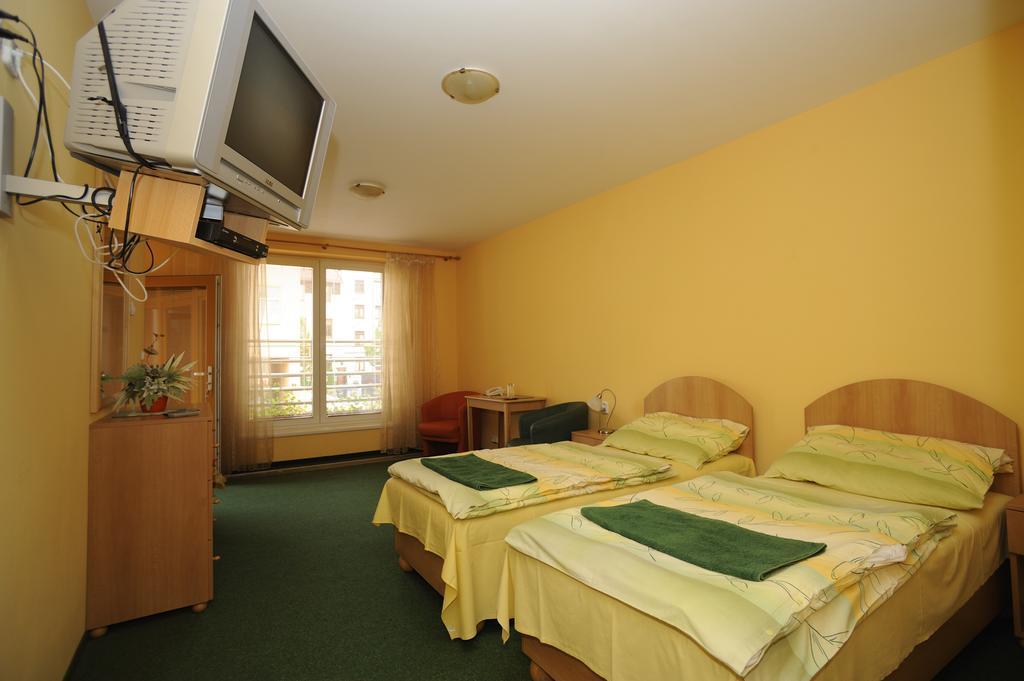 Hotel City Pardubice Exterior foto